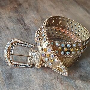 NWT Western Gold Rhinestone Glitter Studded Belt